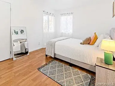 8 School Street Hampton Bays, NY 11946