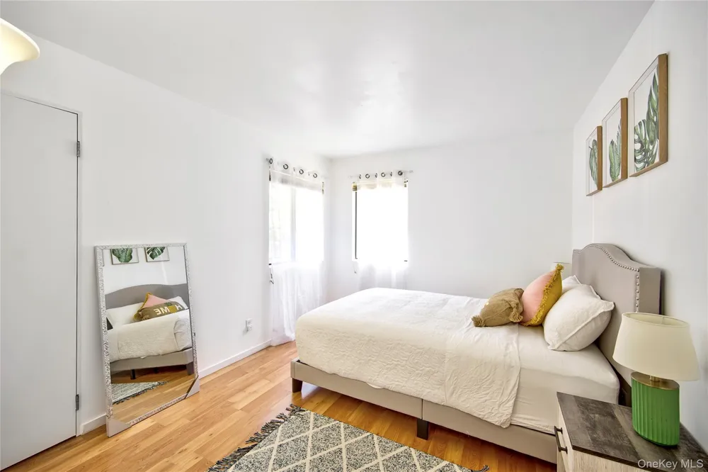 8 School Street Hampton Bays, NY 11946