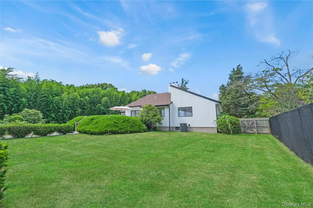 8 School Street Hampton Bays, NY 11946