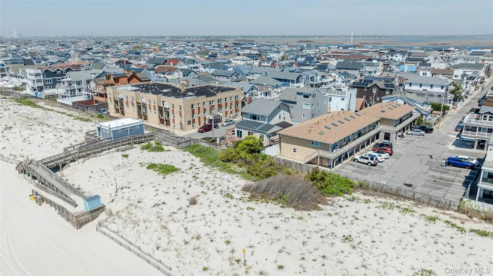 979 Oceanfront #11 Long Beach, NY 11561