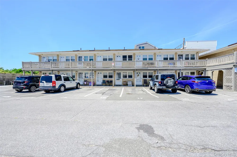 979 Oceanfront #11 Long Beach, NY 11561