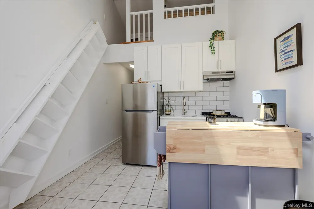 979 Oceanfront #11 Long Beach, NY 11561