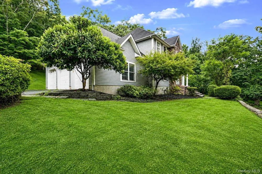 642 County Route 12 New Hampton, NY 10958
