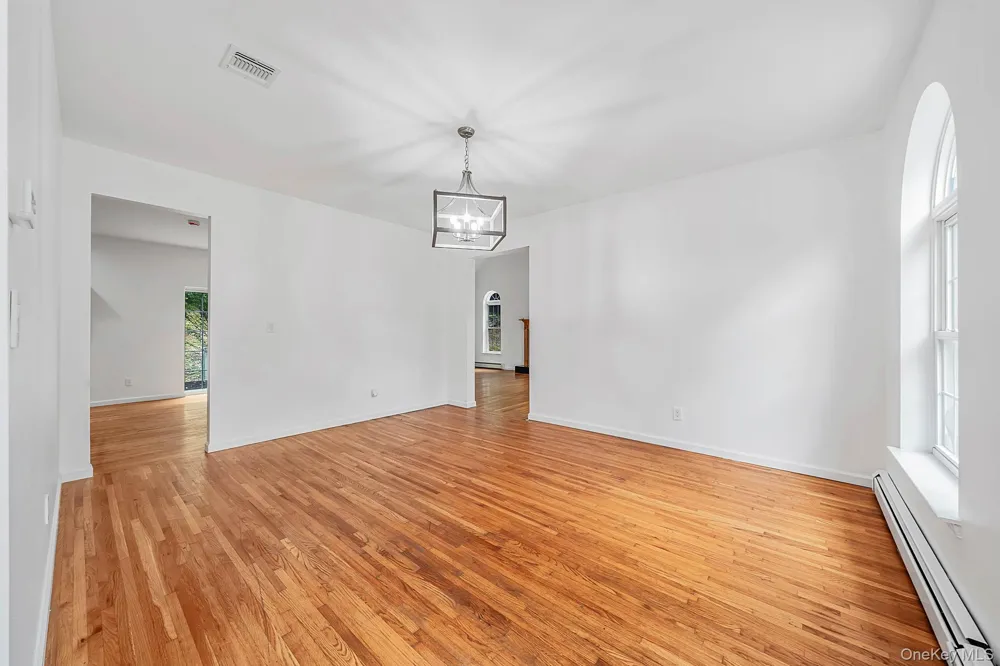 642 County Route 12 New Hampton, NY 10958