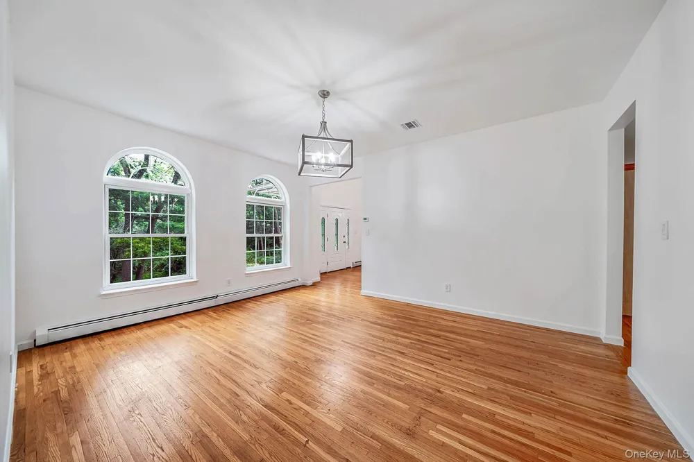 642 County Route 12 New Hampton, NY 10958