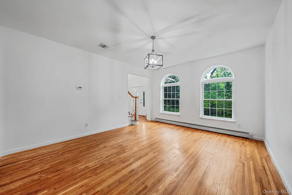 642 County Route 12 New Hampton, NY 10958