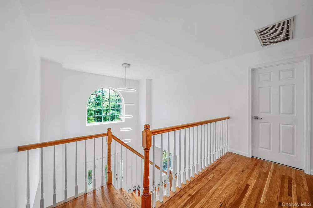 642 County Route 12 New Hampton, NY 10958
