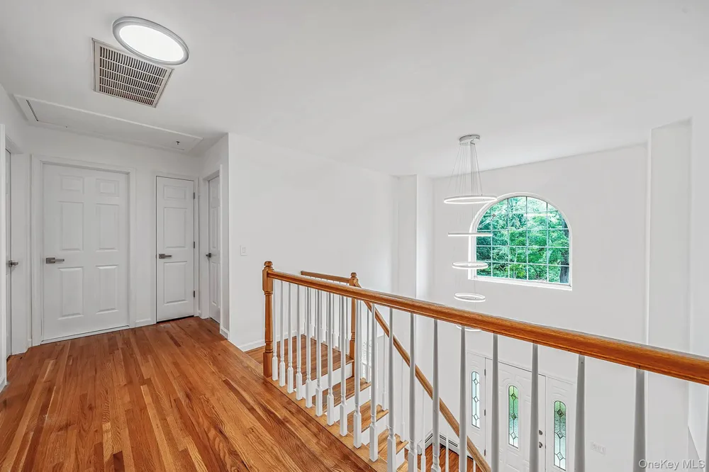 642 County Route 12 New Hampton, NY 10958
