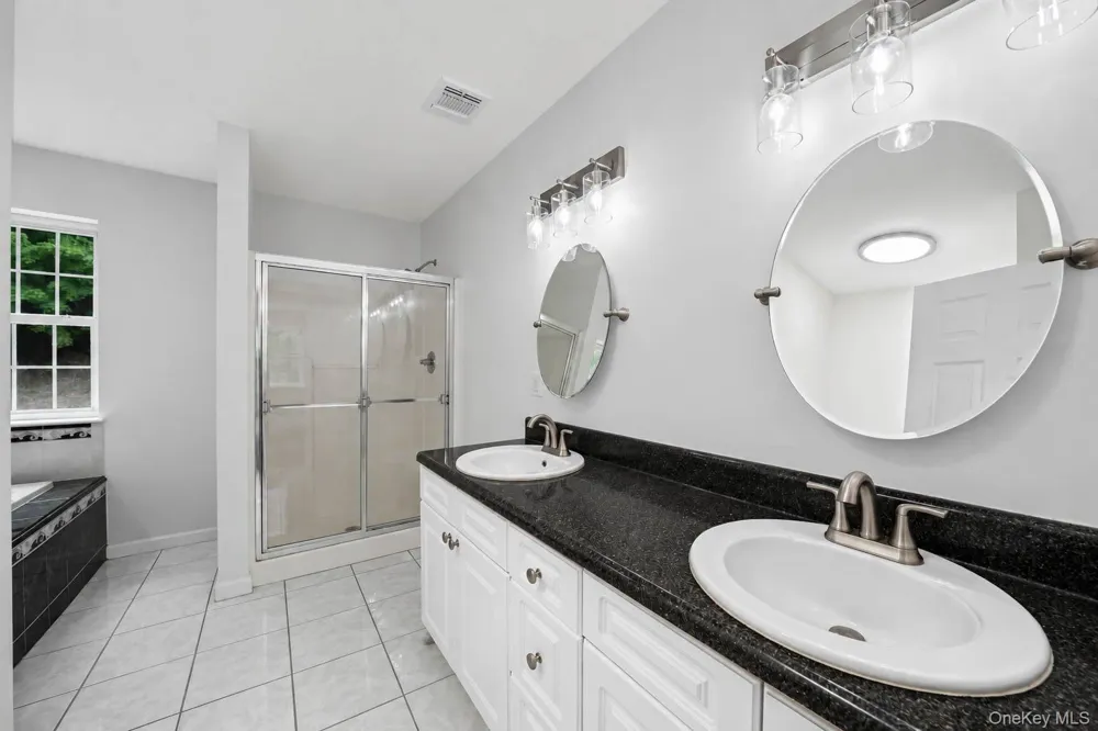 642 County Route 12 New Hampton, NY 10958
