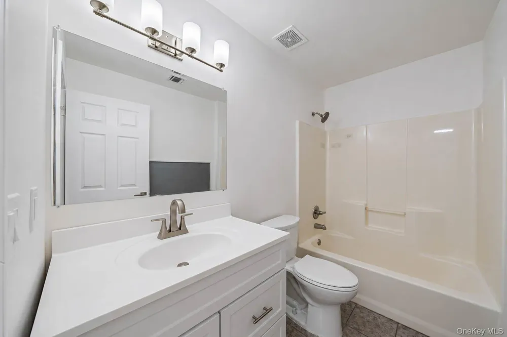 642 County Route 12 New Hampton, NY 10958