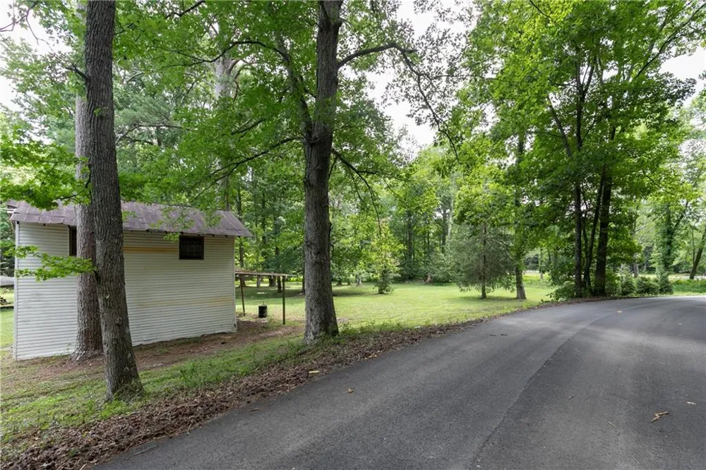435 Hampton Road Cedartown, GA 30125