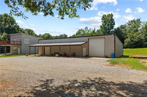 221 Columbus Drive