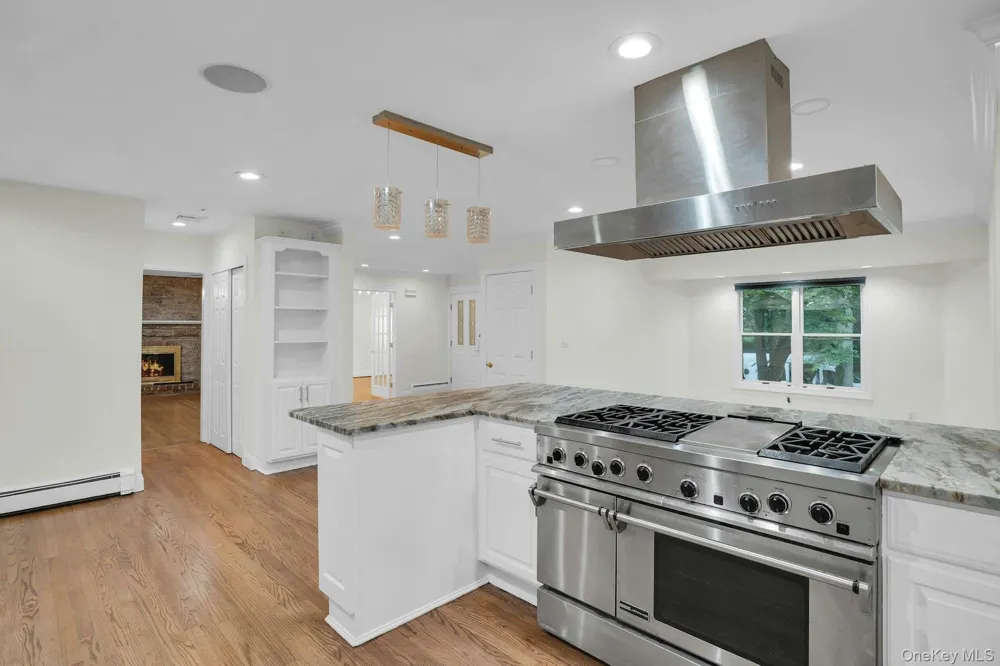 48 Colby Drive Dix Hills, NY 11746