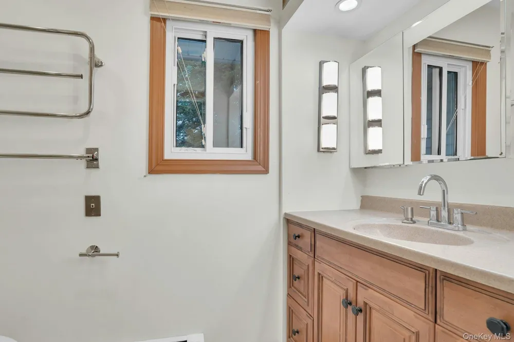 48 Colby Drive Dix Hills, NY 11746