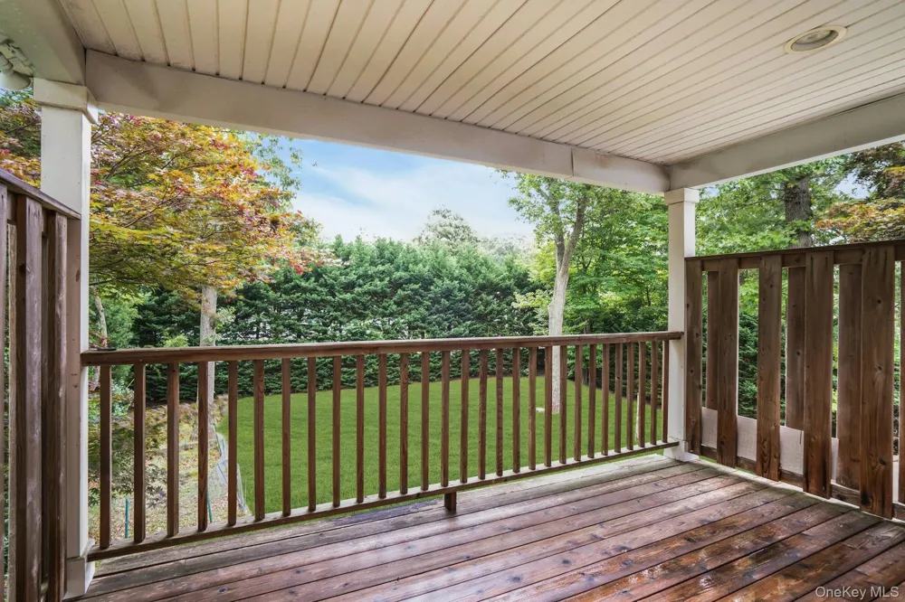 48 Colby Drive Dix Hills, NY 11746