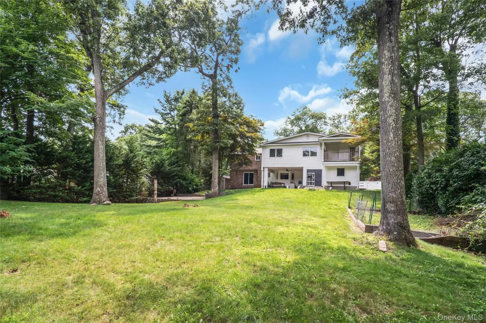 48 Colby Drive Dix Hills, NY 11746