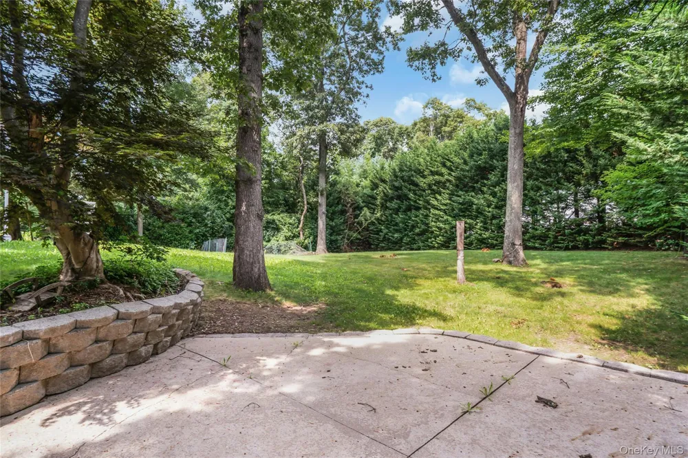 48 Colby Drive Dix Hills, NY 11746