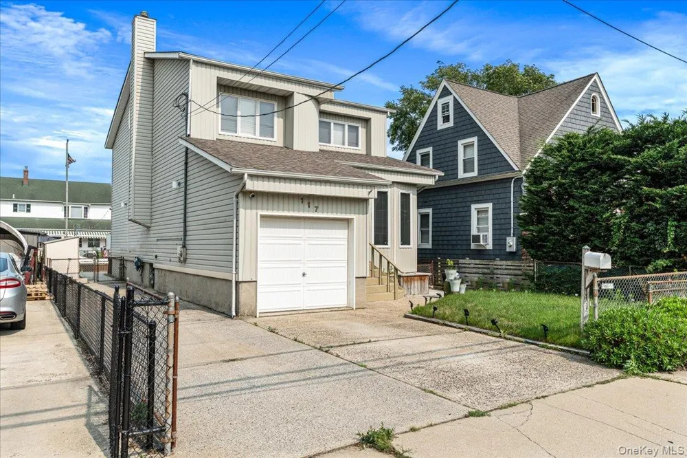117 Gordon Place Freeport, NY 11520