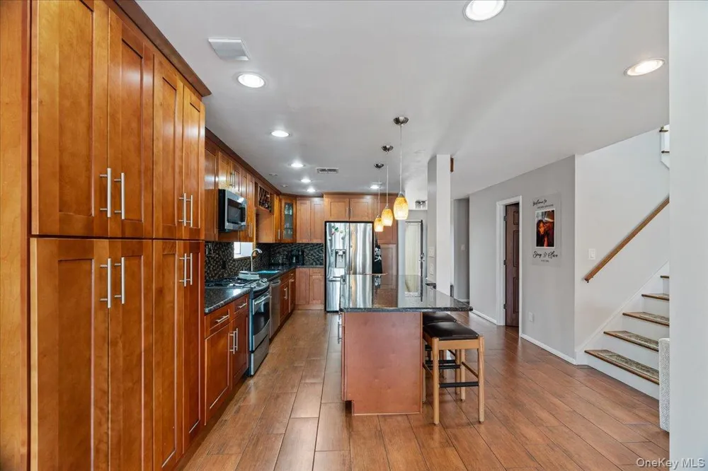 117 Gordon Place Freeport, NY 11520