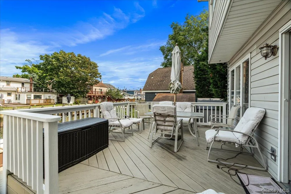 117 Gordon Place Freeport, NY 11520
