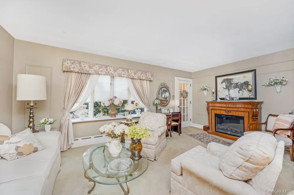 65-30 78th Street Middle Village, NY 11379