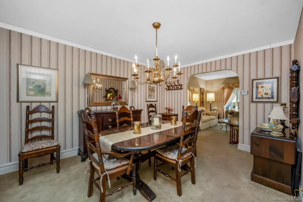 65-30 78th Street Middle Village, NY 11379