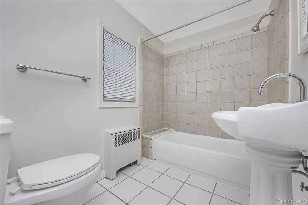 20 Buchanan Avenue Wheatley Heights, NY 11798