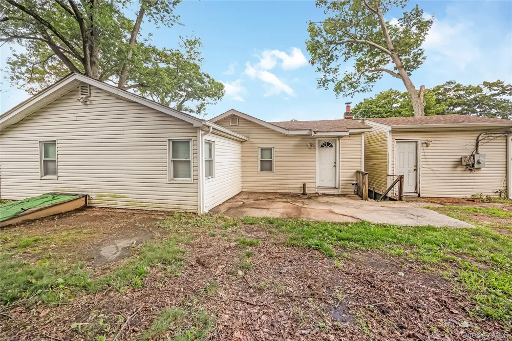 20 Buchanan Avenue Wheatley Heights, NY 11798