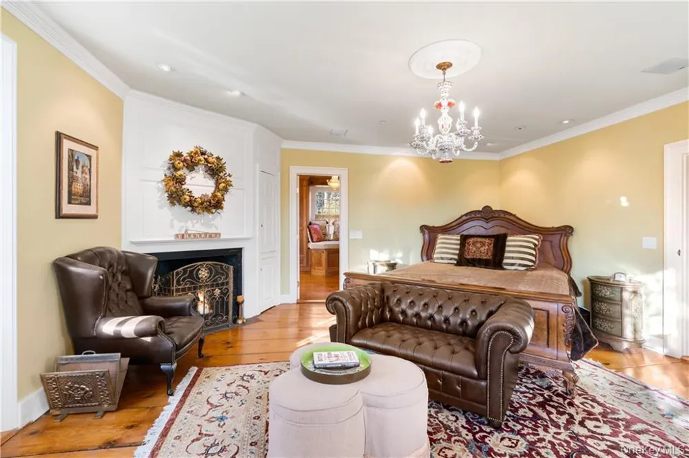 11 Brown Road Pleasant Valley, NY 12569