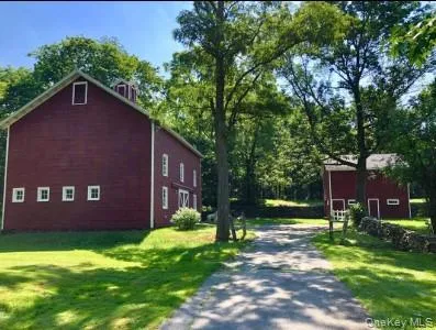 11 Brown Road Pleasant Valley, NY 12569