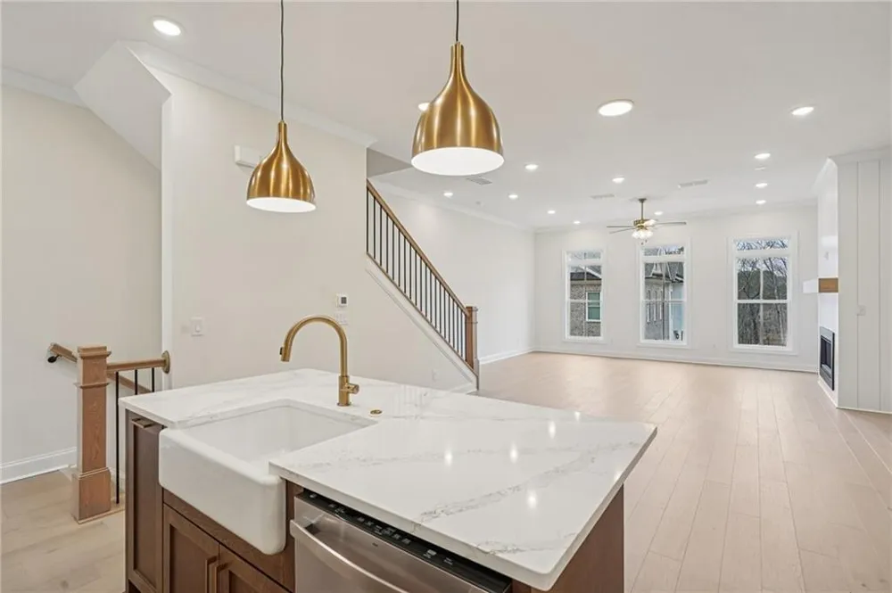 901 Shire Elm Street #22 Johns Creek, GA 30022