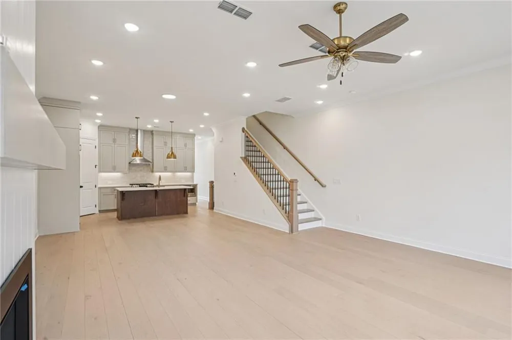 901 Shire Elm Street #22 Johns Creek, GA 30022
