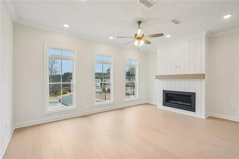 901 Shire Elm Street #22 Johns Creek, GA 30022