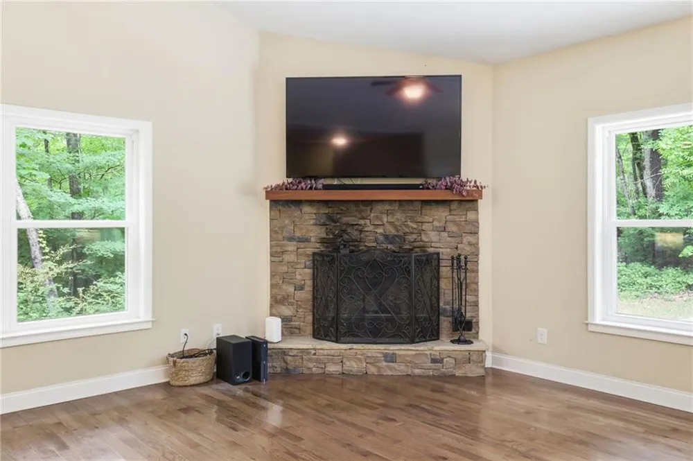 16 Allatoona Woods Trail SE Acworth, GA 30102