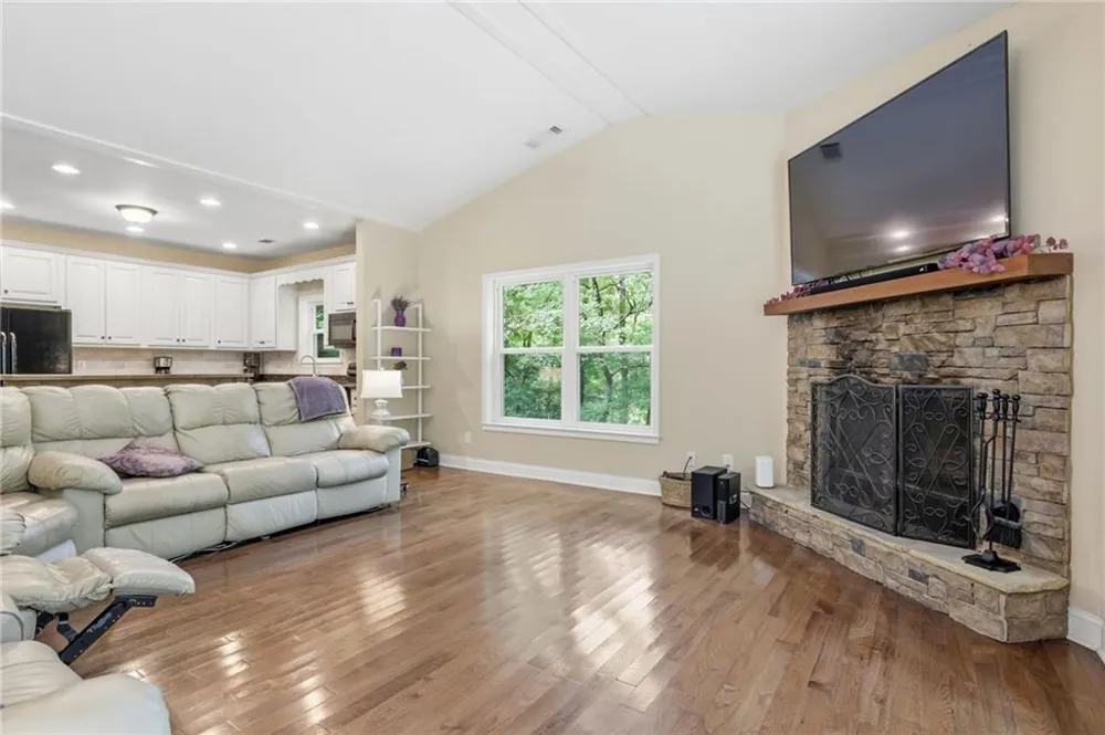 16 Allatoona Woods Trail SE Acworth, GA 30102