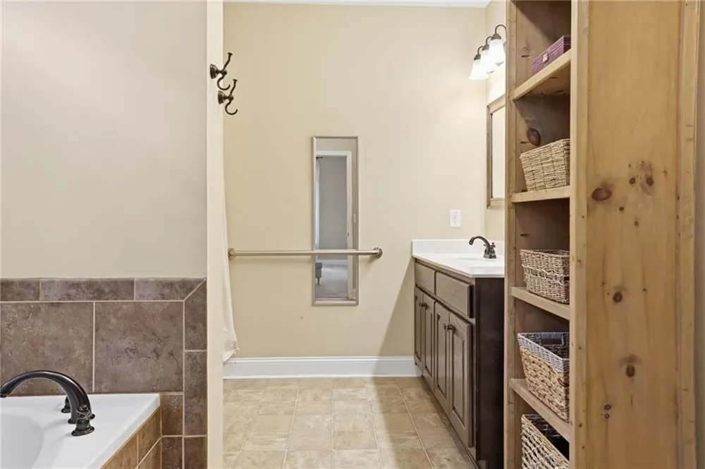 16 Allatoona Woods Trail SE Acworth, GA 30102