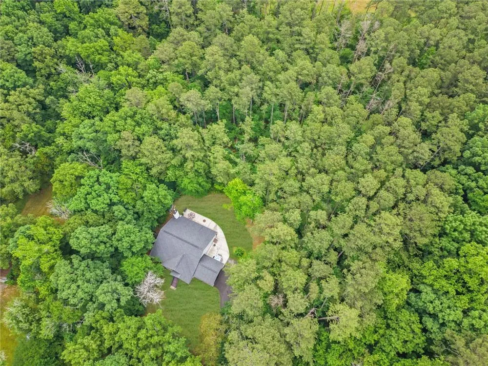 16 Allatoona Woods Trail SE Acworth, GA 30102