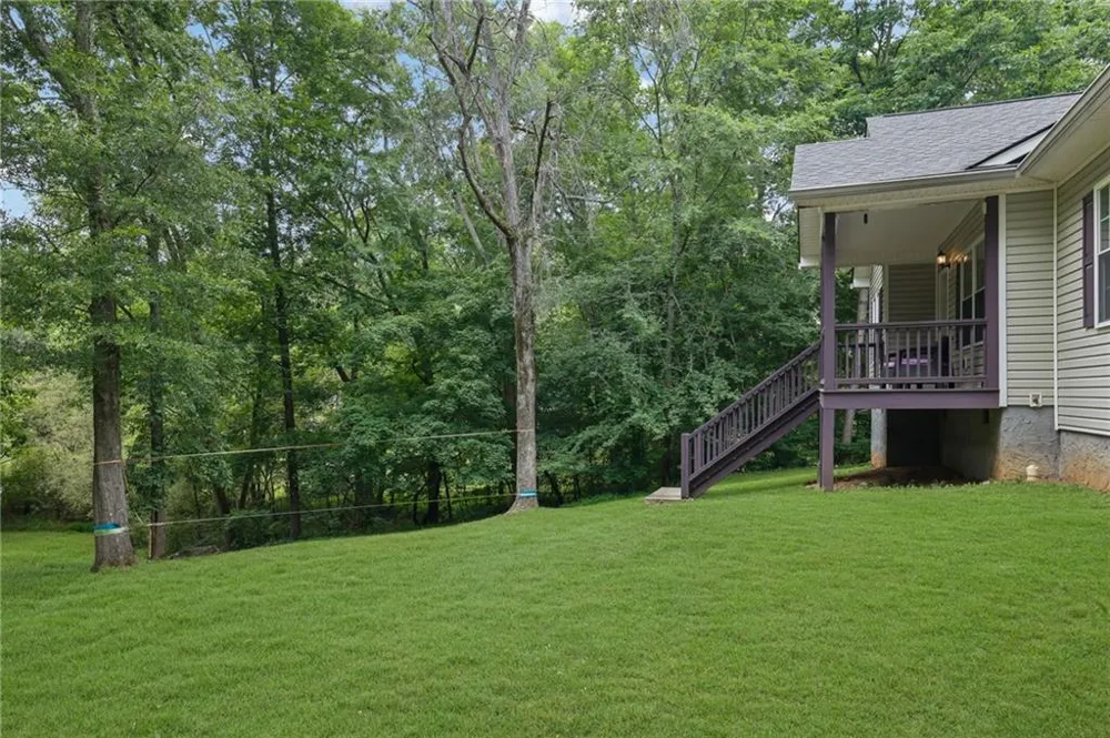 16 Allatoona Woods Trail SE Acworth, GA 30102