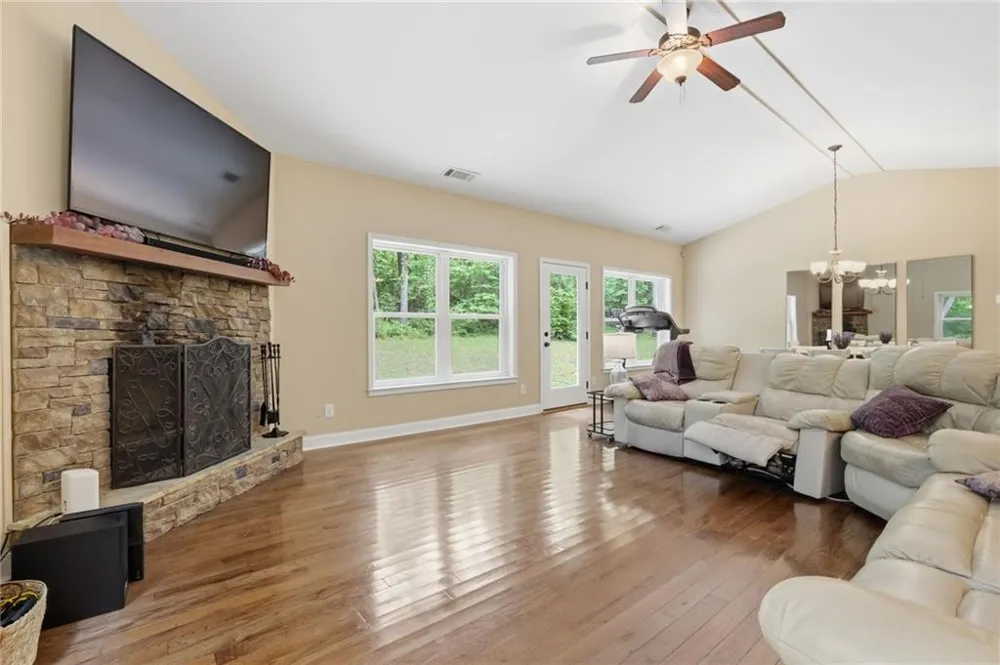 16 Allatoona Woods Trail SE Acworth, GA 30102