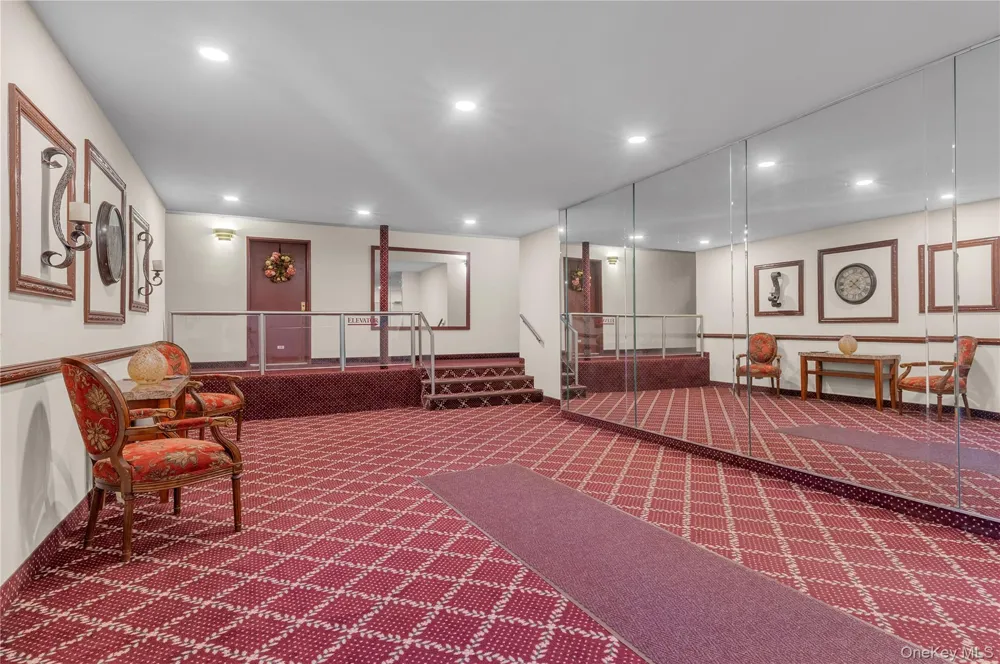 32 Pearsall Avenue #3F Glen Cove, NY 11542