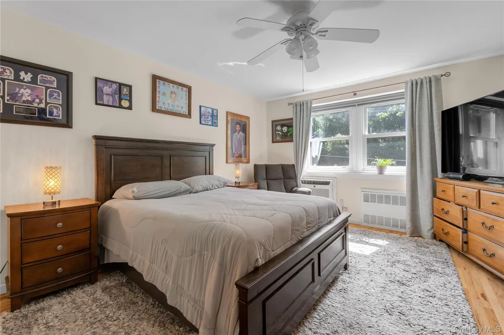 32 Pearsall Avenue #3F Glen Cove, NY 11542
