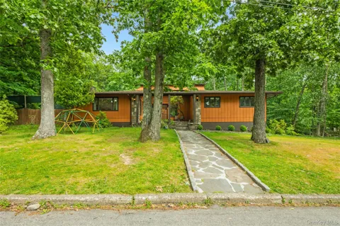 11 Cliff Court