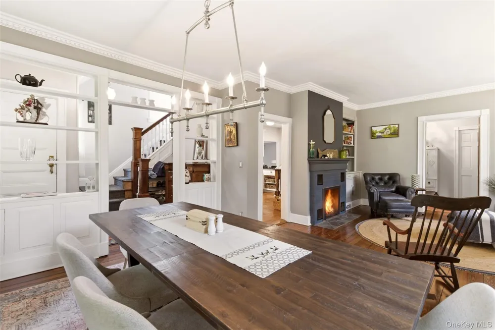 32 Timberline Drive Huntington, NY 11743
