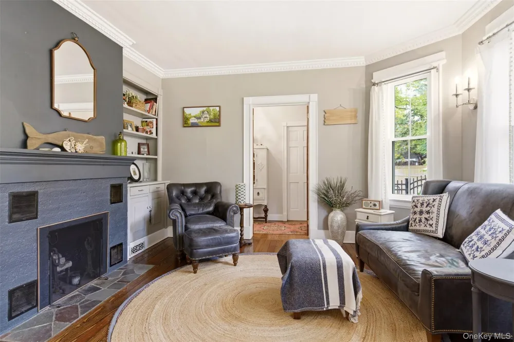 32 Timberline Drive Huntington, NY 11743