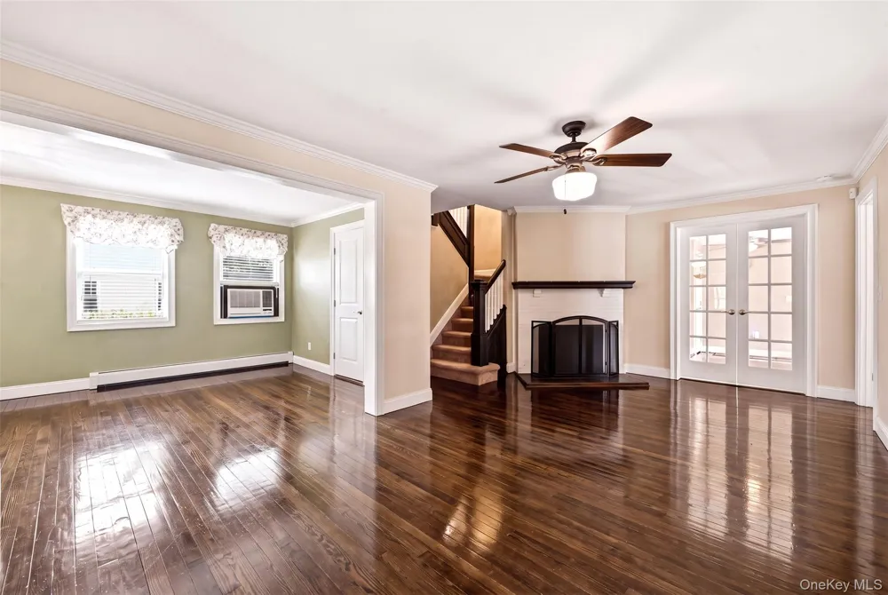 414 Potter Boulevard Brightwaters, NY 11718