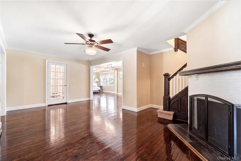 414 Potter Boulevard Brightwaters, NY 11718