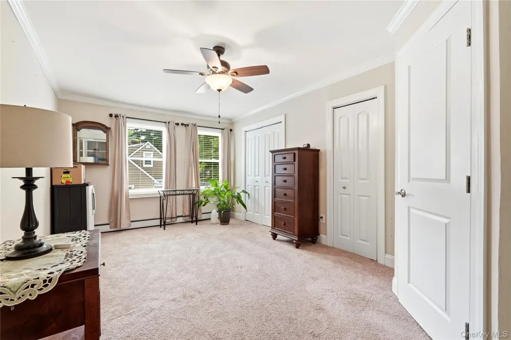 414 Potter Boulevard Brightwaters, NY 11718