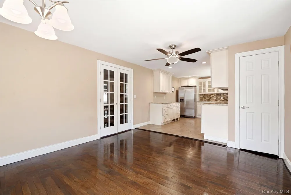 414 Potter Boulevard Brightwaters, NY 11718