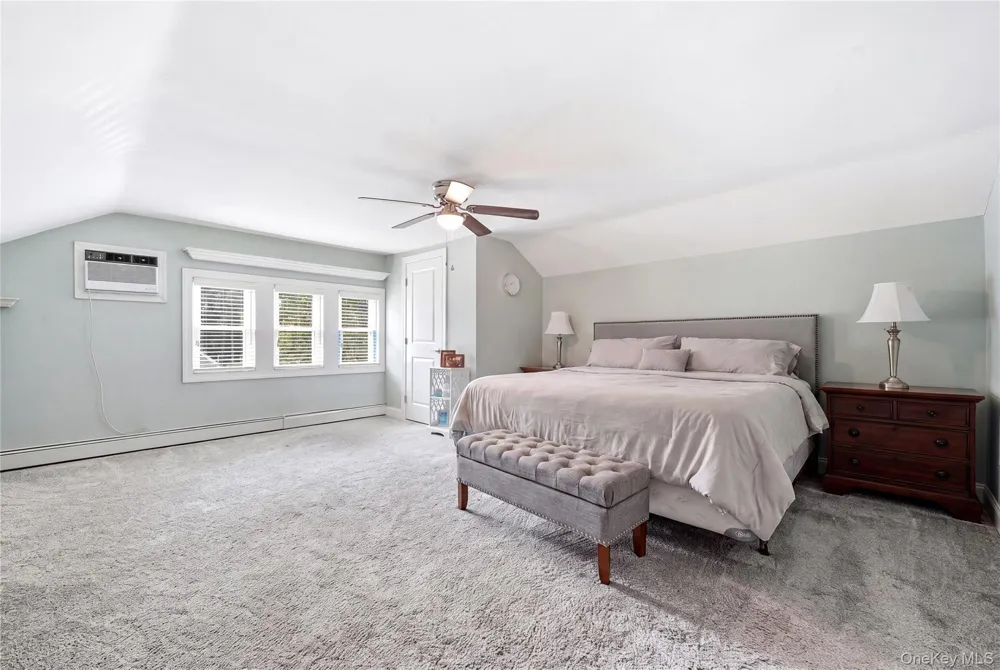 414 Potter Boulevard Brightwaters, NY 11718
