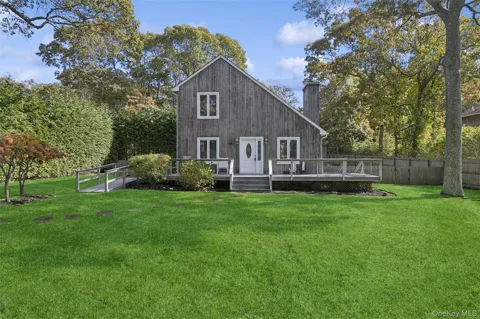 4 Morris Court